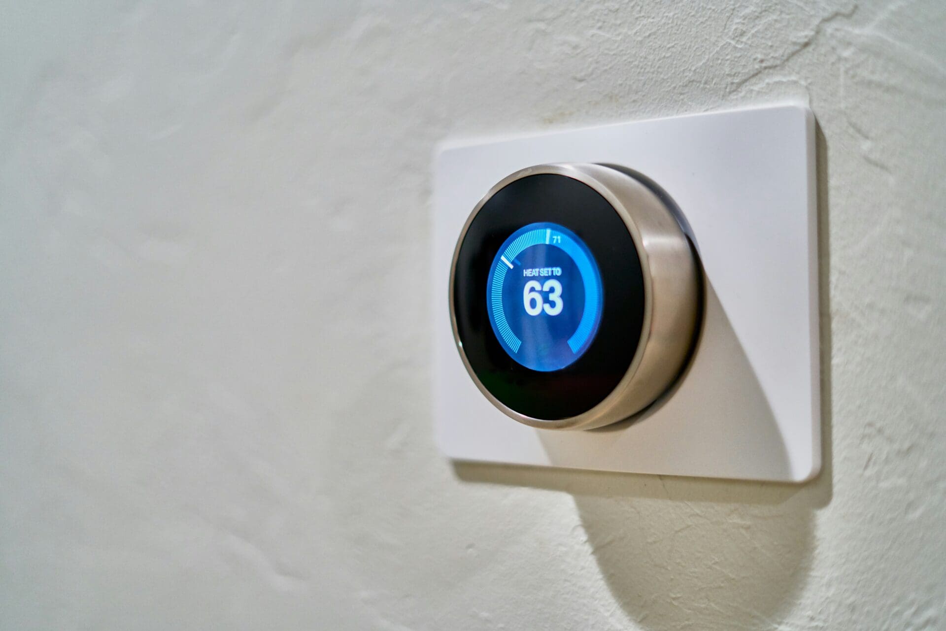 dan-lefebvre-RFAHj4tI37Y-unsplash Smart Thermostat